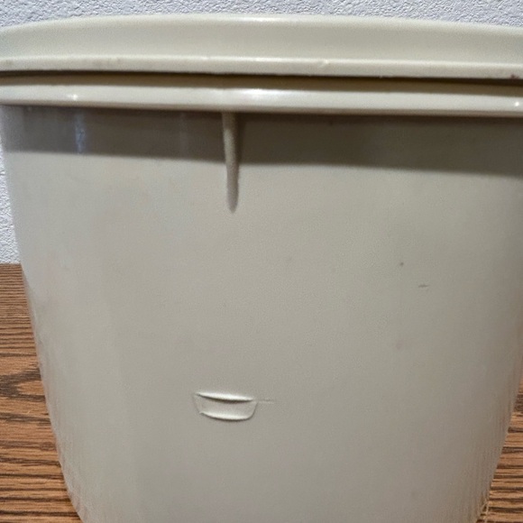 Tupperware Ice Cream, Cheese keeper and Storage Set - Picture 15 of 15